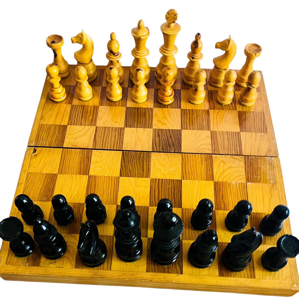 Vintage Official Tournament Chess Wood Set