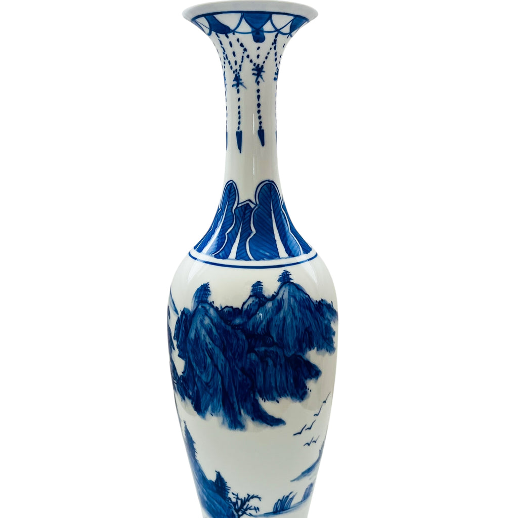 Vintage Chinese Eggshell Thin Porcelain Blue and White Design Vase