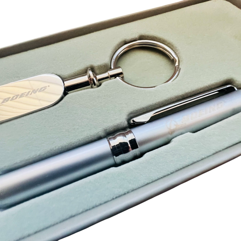 BOEING Aircraft Company Pen and Keychain Gift Set
