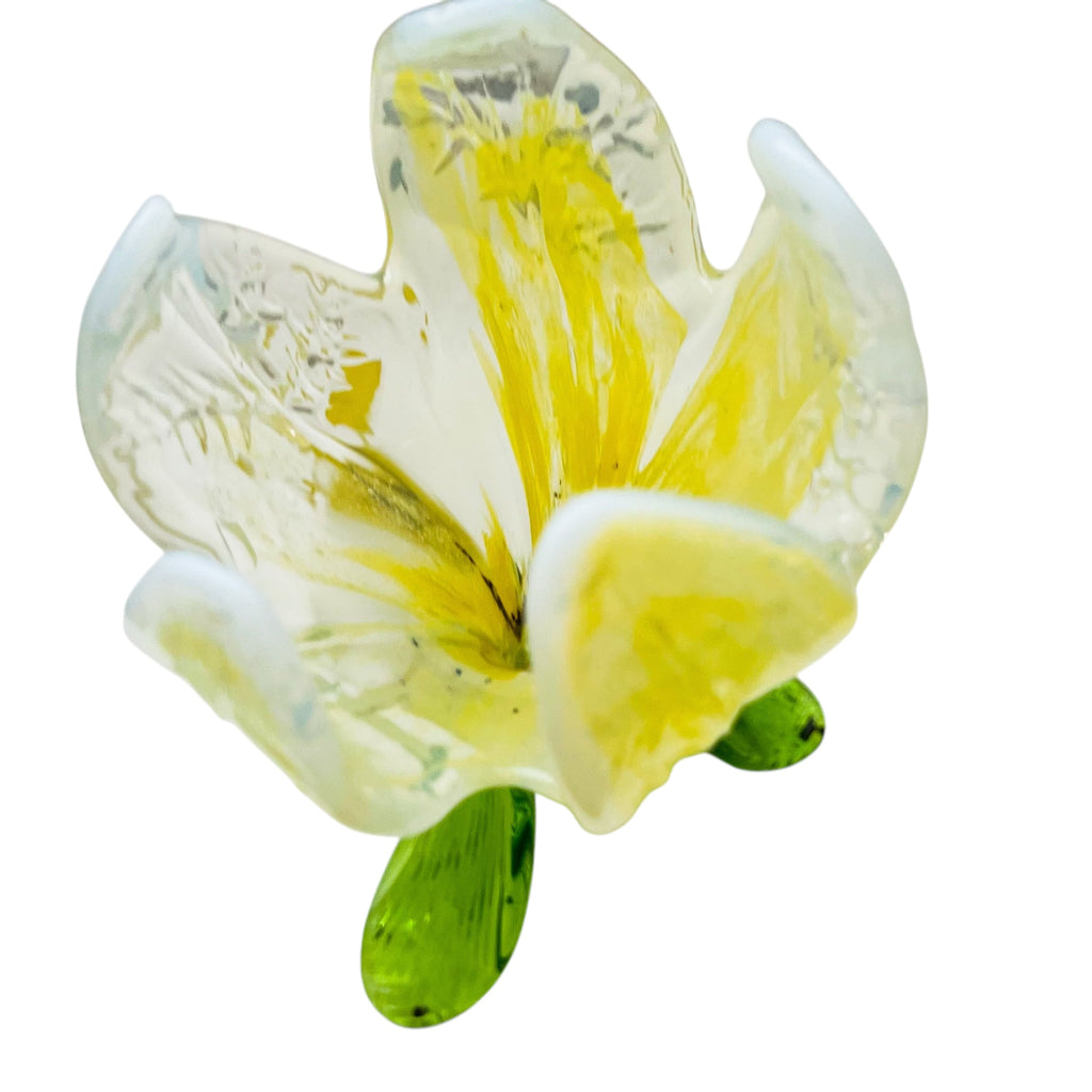 Vintage Kralik Yellow Opalescent Lily Floriform Bohemian Stem Bloom Tube Flower