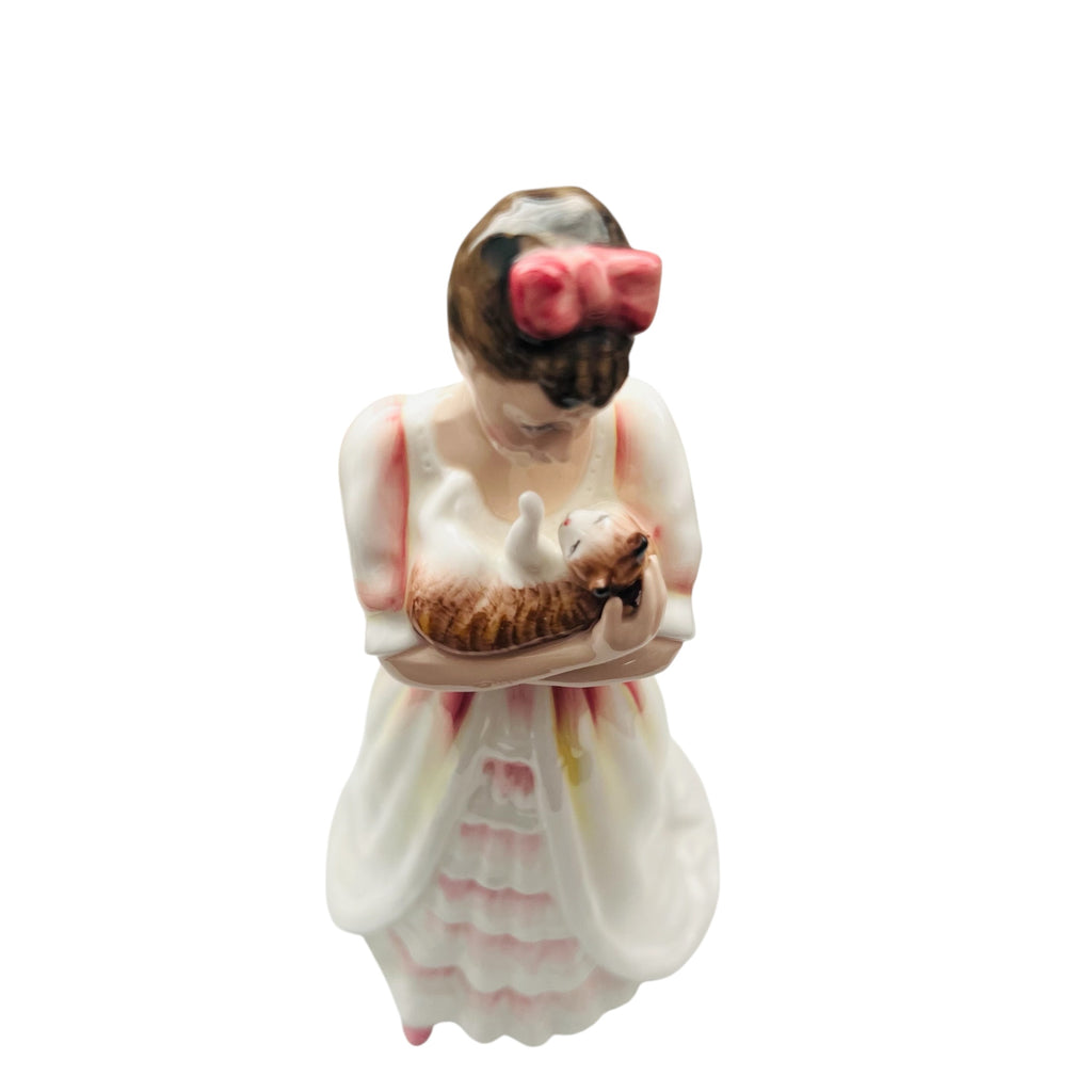 Royal Doulton Kimberly HN3382 Porcelain Retired Figurine