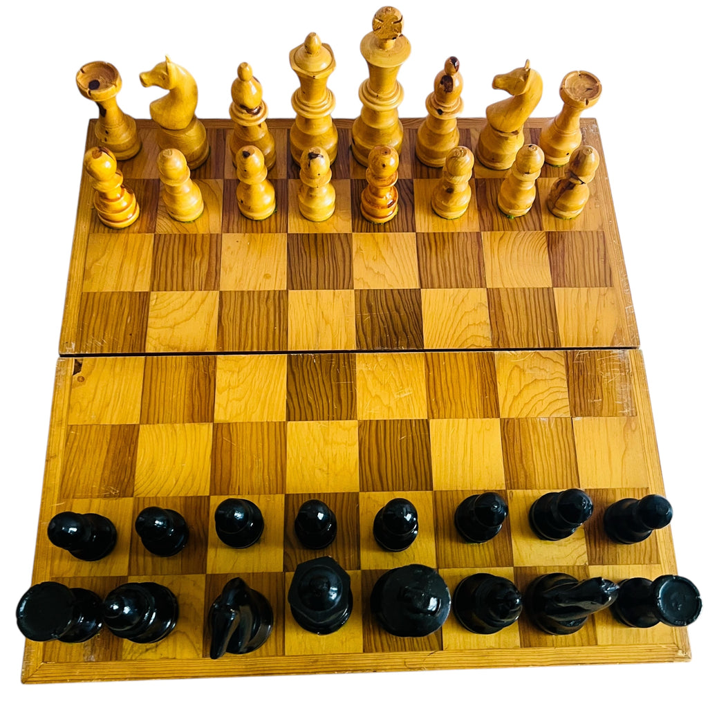 Vintage Official Tournament Chess Wood Set