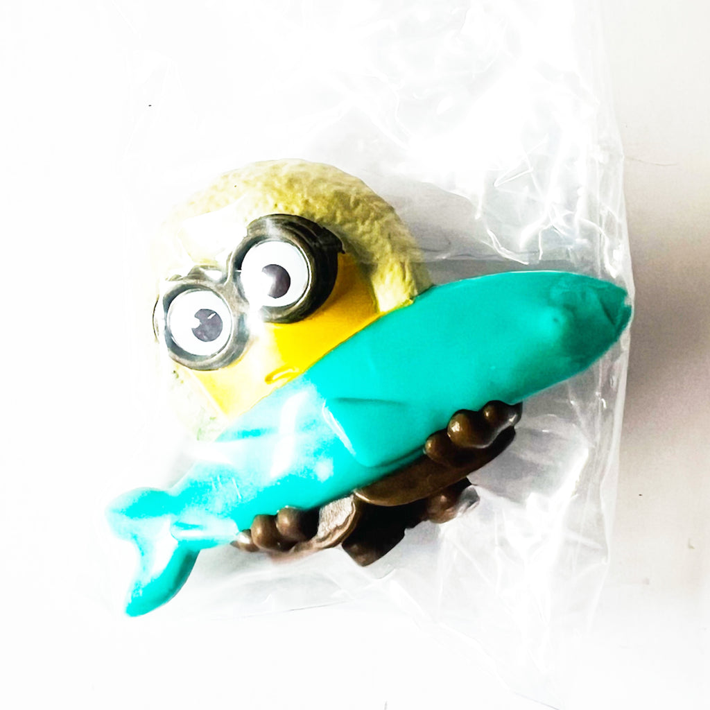 Minion Action Figure Eskimo with Fish 2.5" McDonald's Despicable Me Rise of Gru
