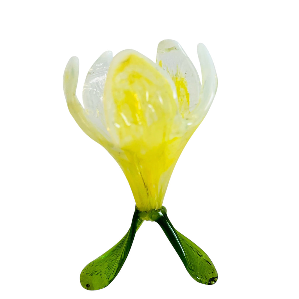 Vintage Kralik Yellow Opalescent Lily Floriform Bohemian Stem Bloom Tube Flower
