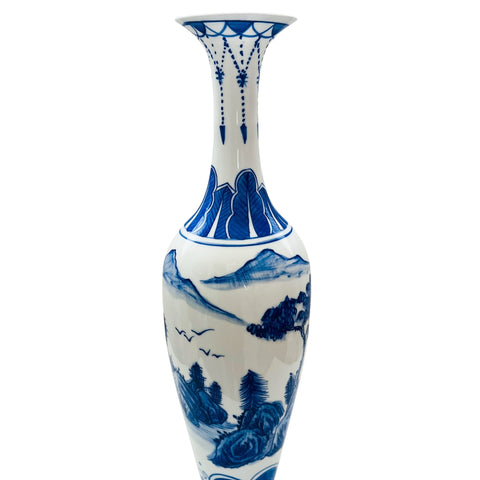 Vintage Chinese Eggshell Thin Porcelain Blue and White Design Vase
