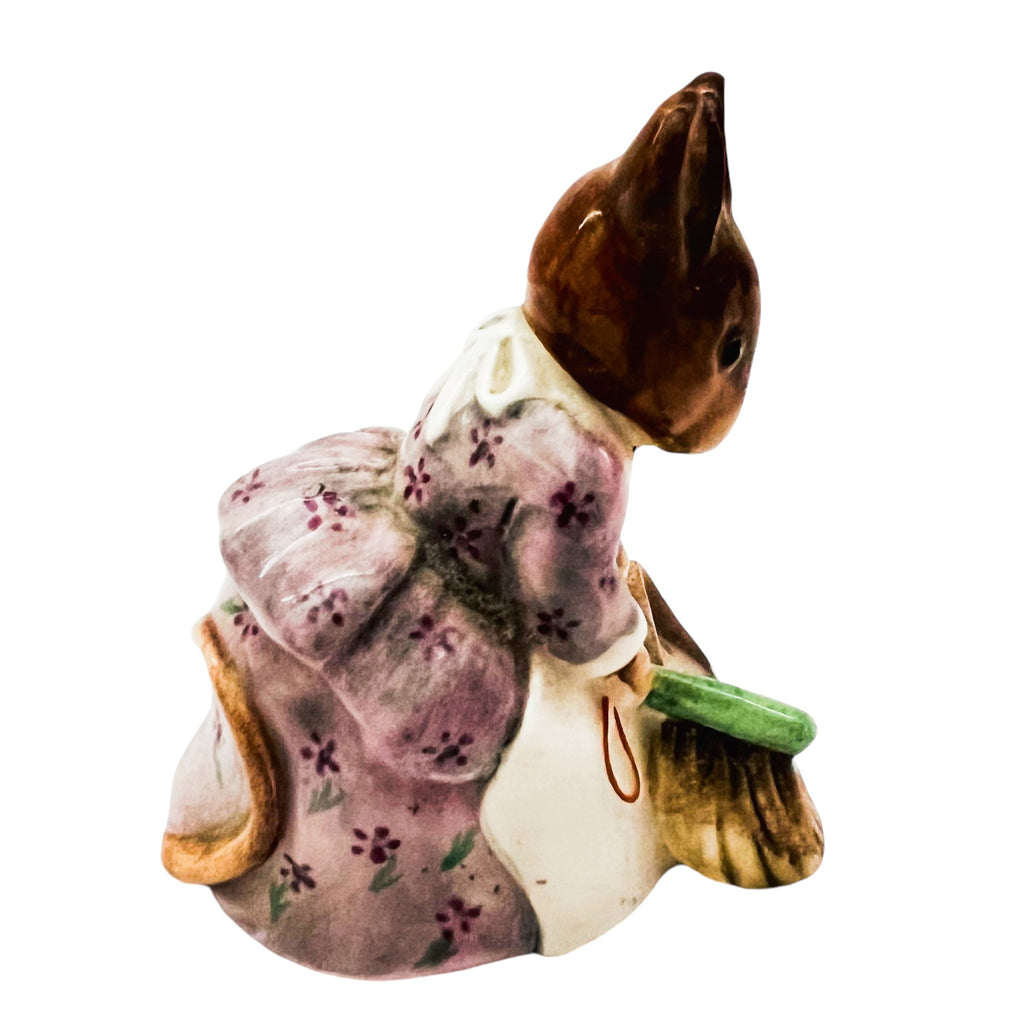Beatrix Potter’s Hunca Munca Sweeping Beswick England Figurine