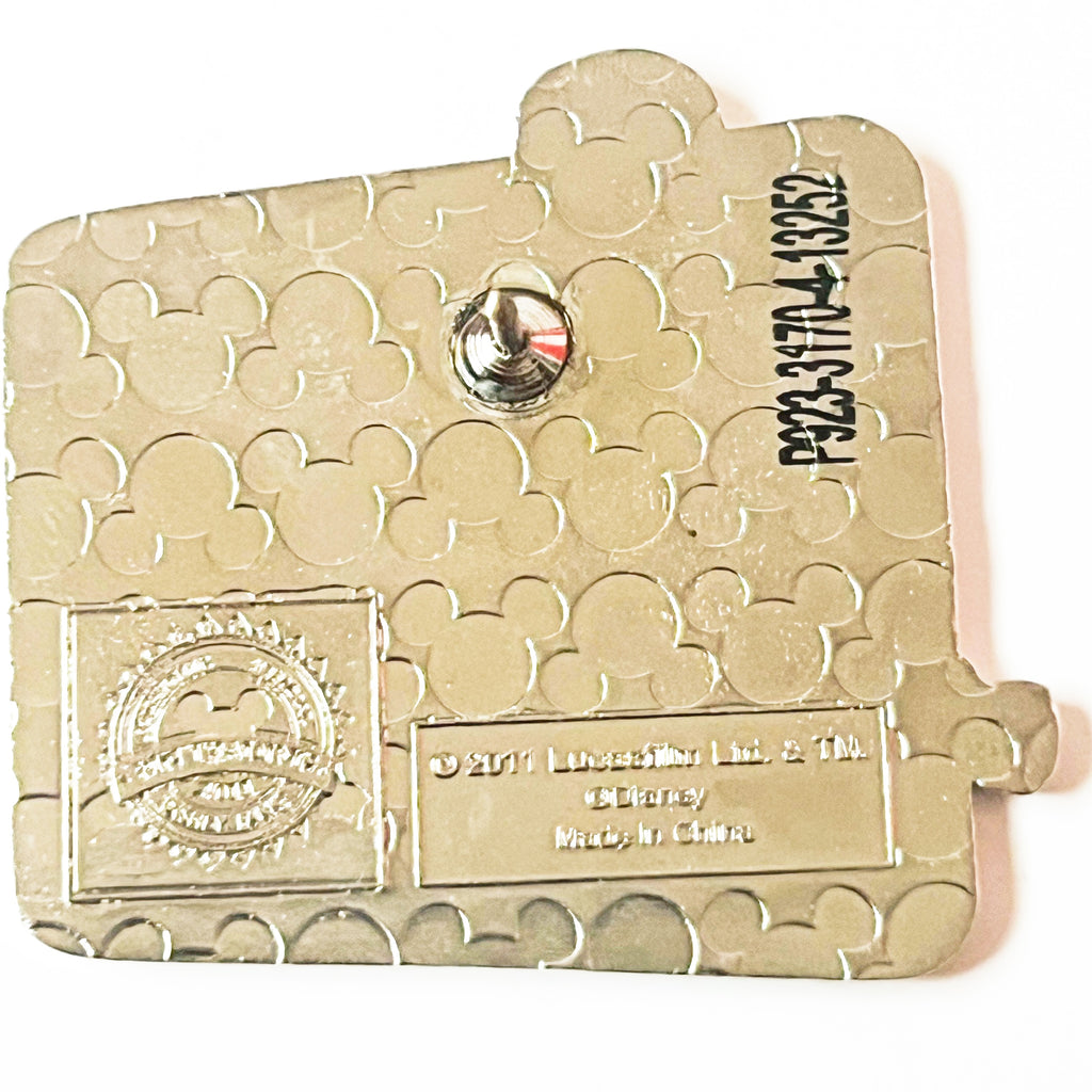 Disney Mickey Mouse As Jedi Luke Skywalker Pin