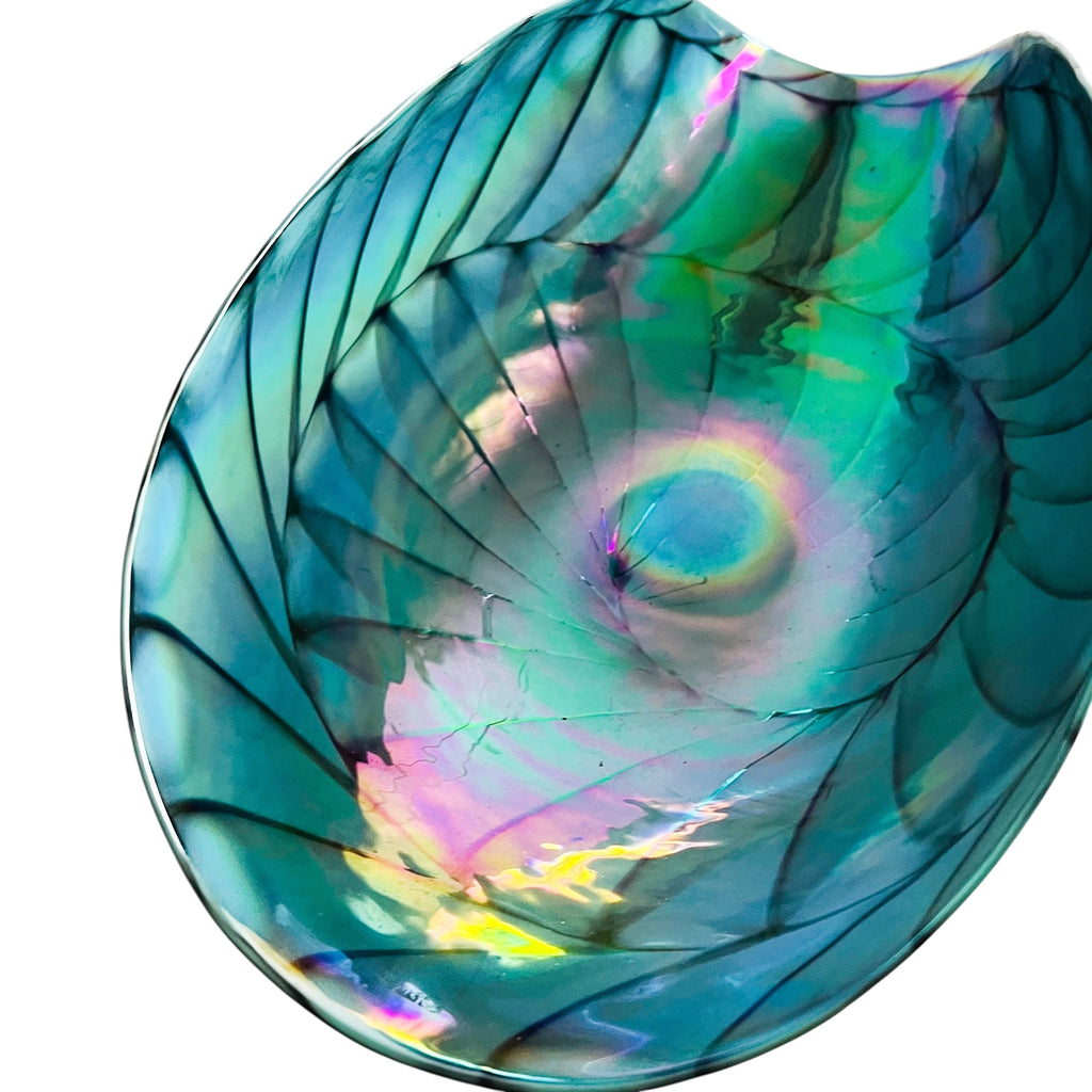 Furnace Ferro Italian Murano Sea Shell Iridescent Folded Art Glass Bowl