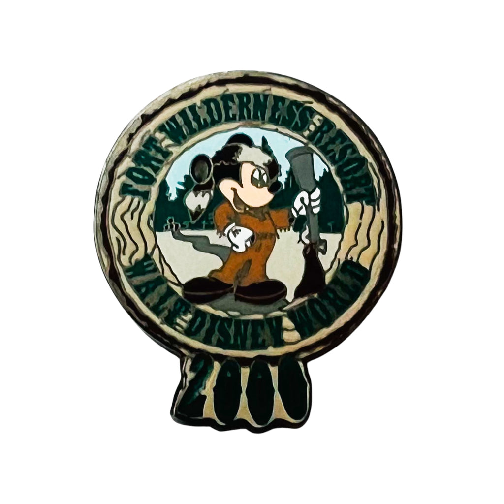 Walt Disney World WDW Fort Wilderness Resort 2000 Mickey Mouse Hunting Pin