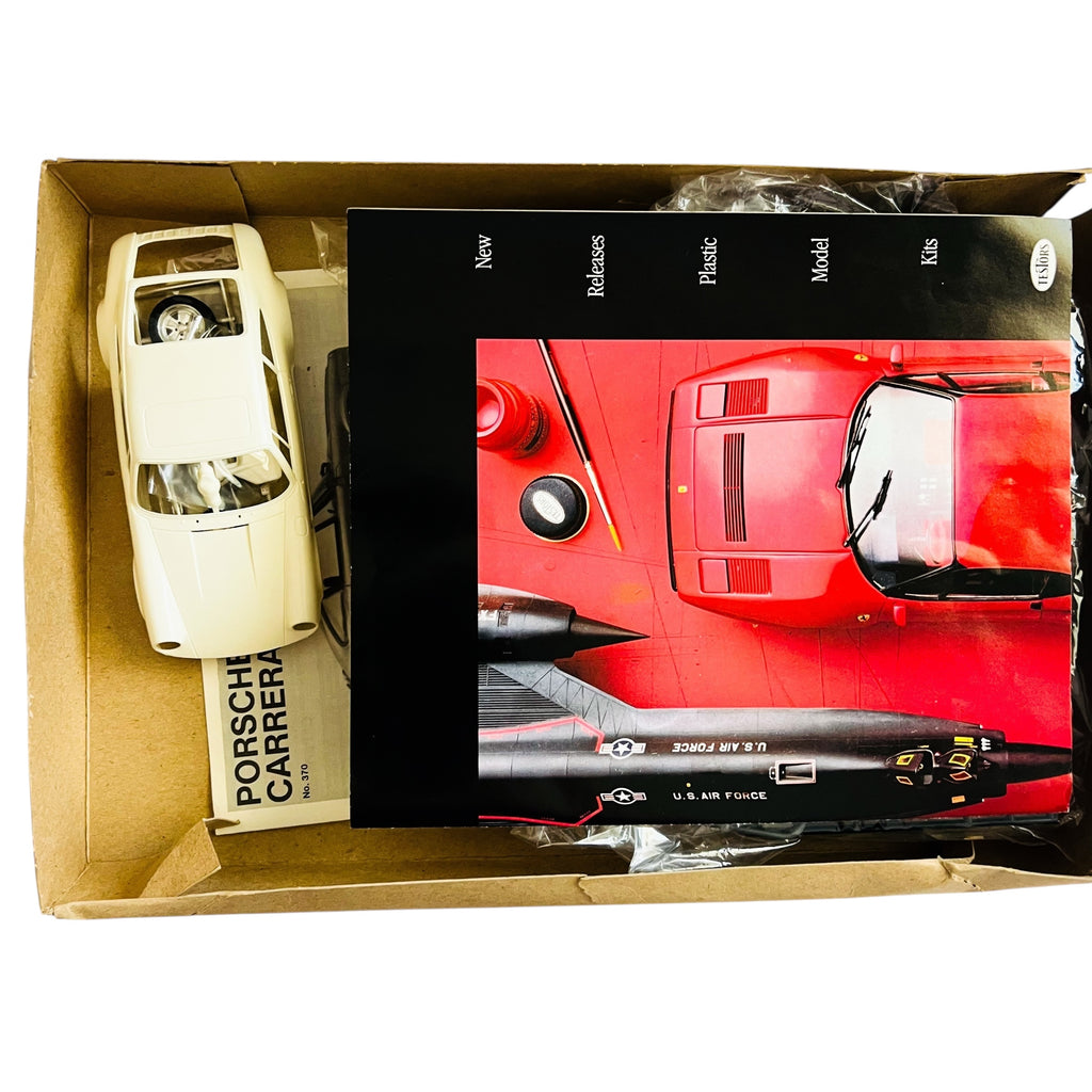 Porsche 911 Carrera 1985 ‘85 Plastic Model Kit 1/24 Scale