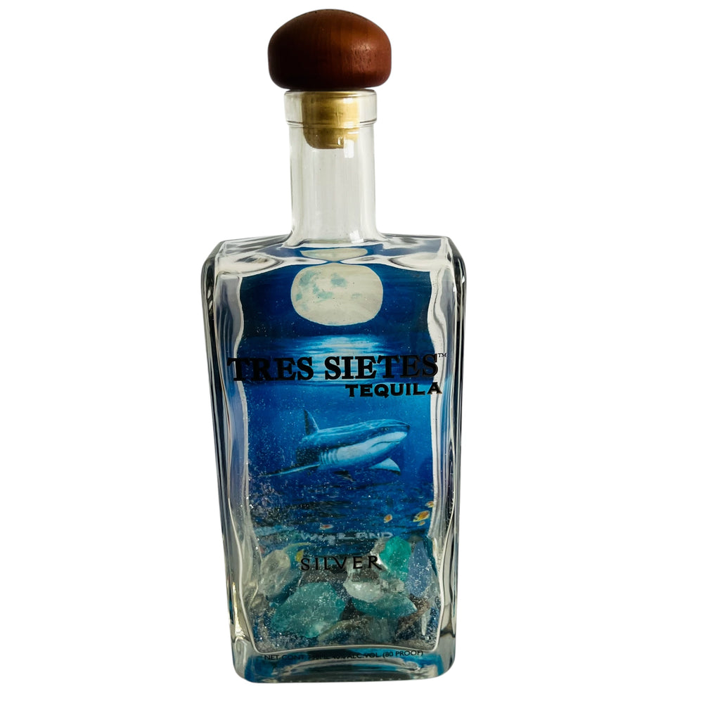 Wyland Series Limited Edition Empty Bottle with Wooden Cap