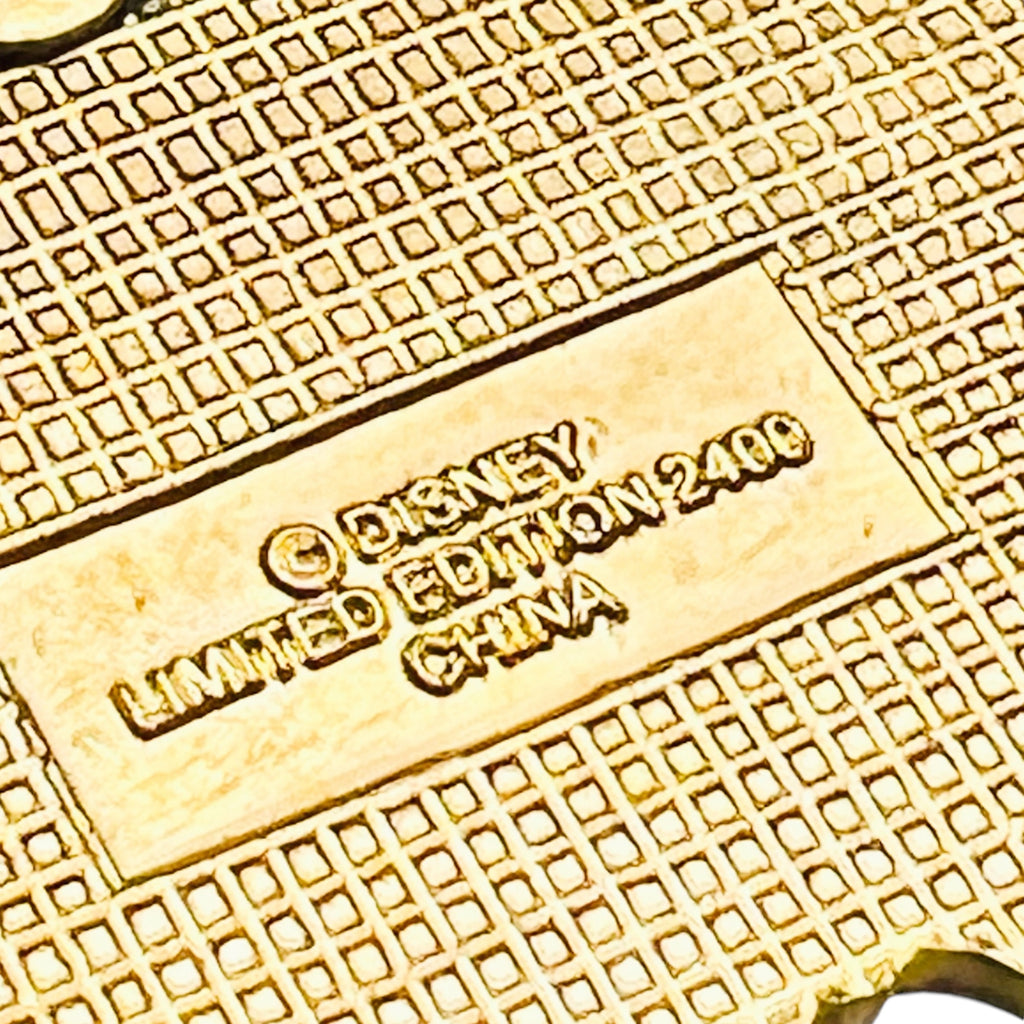 Disney Disneyland 2001 Easter Fab 3 in Bunny Suits Limited Edition 2400 Pin