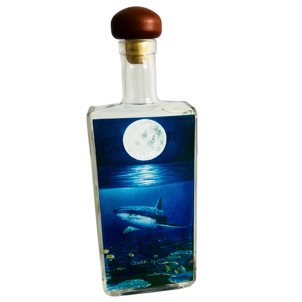 Wyland Series Limited Edition Empty Bottle with Wooden Cap