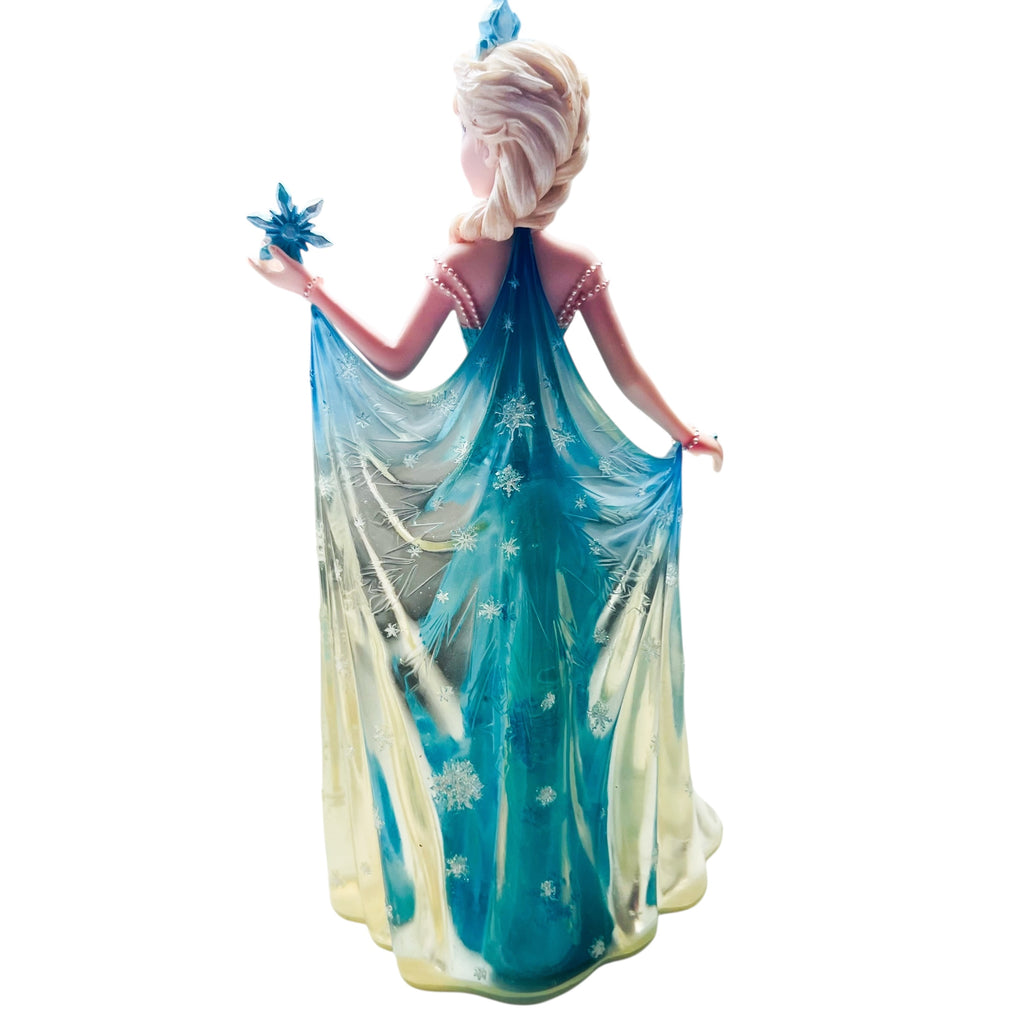 Disney Showcase Collection Frozen Queen Elsa Figurine