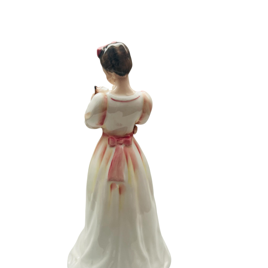 Royal Doulton Kimberly HN3382 Porcelain Retired Figurine