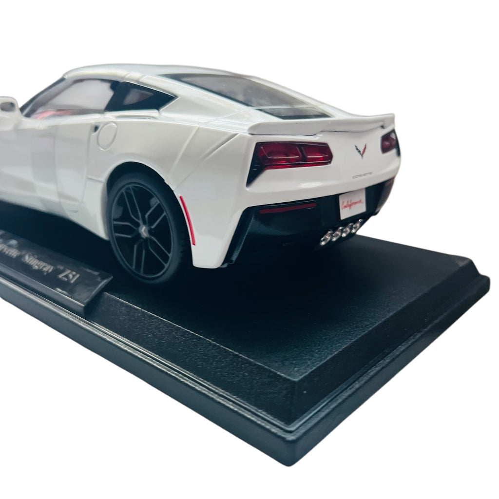 Maisto Corvette Stingray Z51 2014 White Cast Metal Model Car