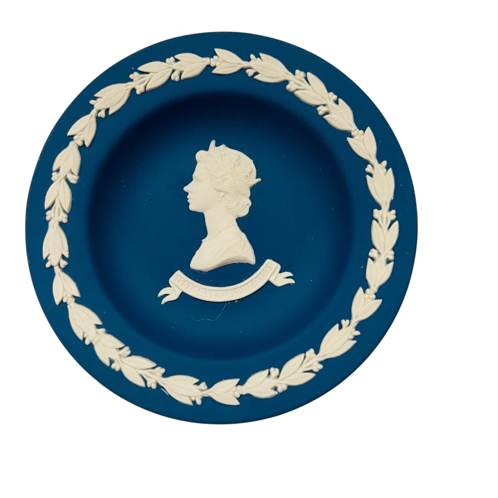 Vintage Wedgwood Queen Elizabeth & Prince Phillip Jasperware Plates