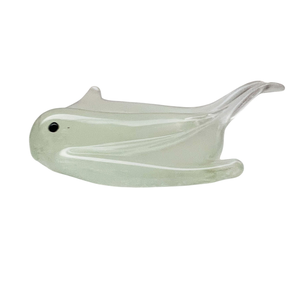 Dynasty Gallery Stingray Glows In Dark Art Glass Figurine Paperweight