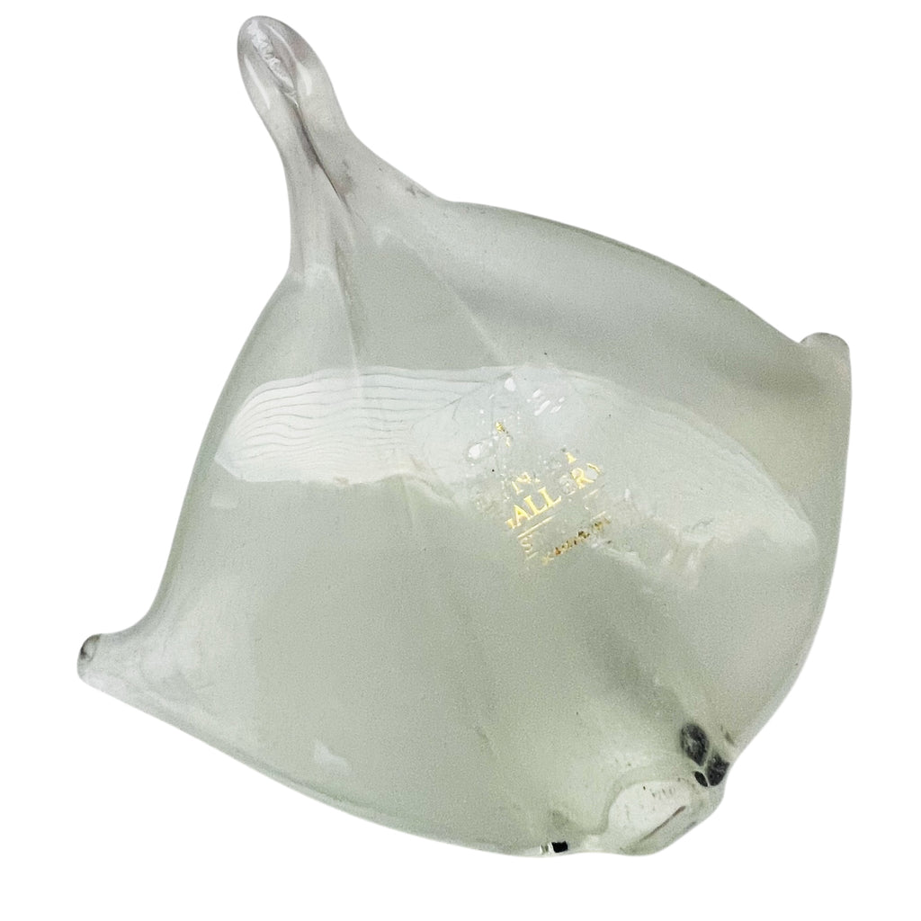 Dynasty Gallery Stingray Glows In Dark Art Glass Figurine Paperweight
