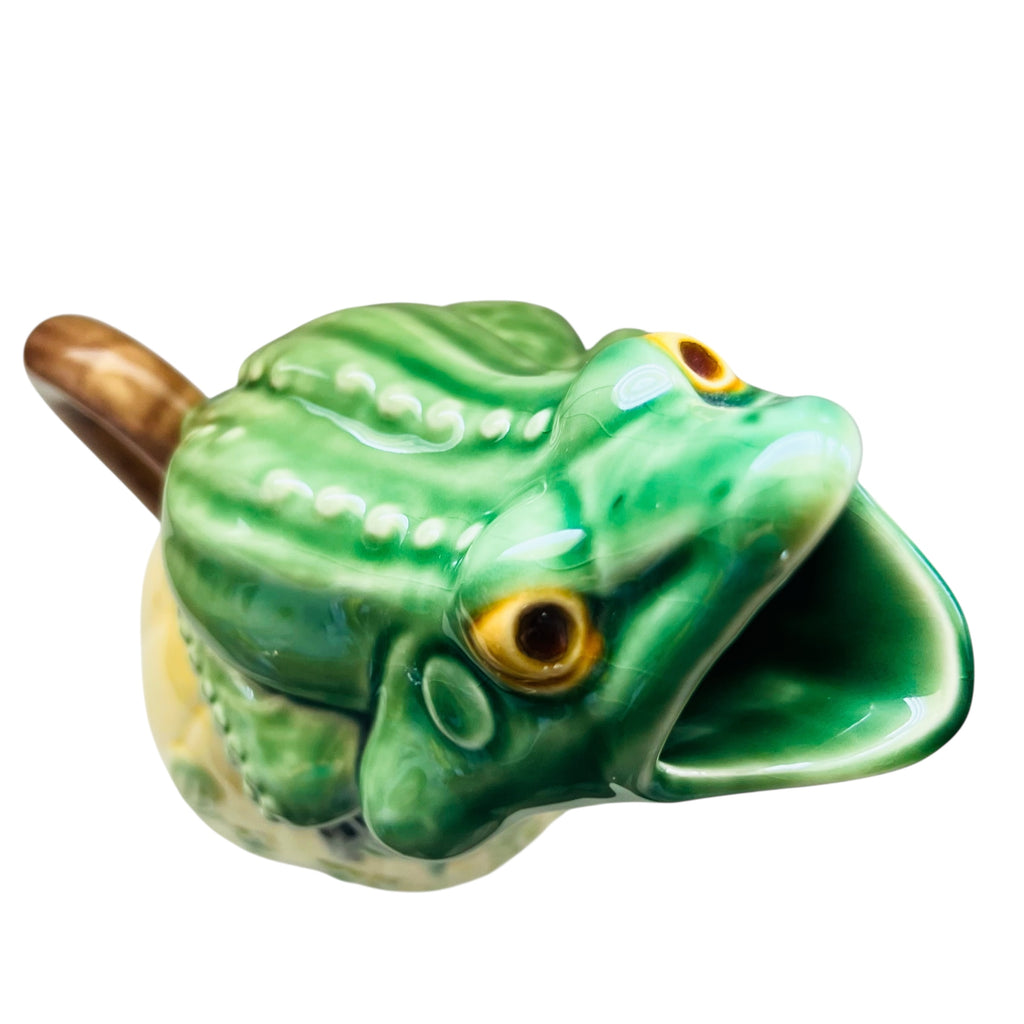 Bordallo Pinheiro Frog Pitcher