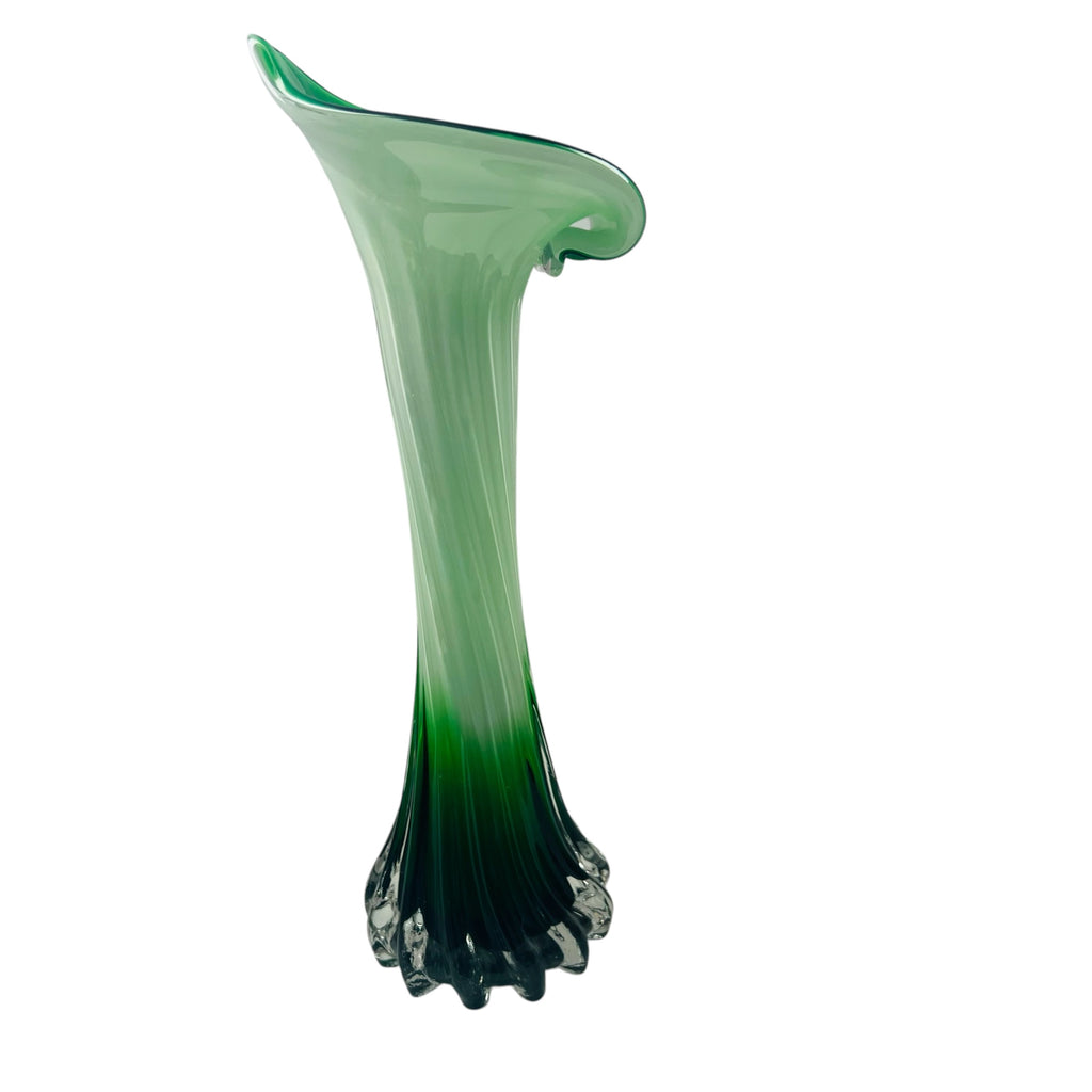 Art Glass Calla Lilly Jack in the Pulpit Cased Green White in Clear Vase