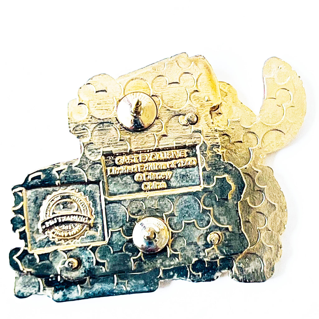 Disney DCA Cast Exclusive Stitch Bellhop Twilight Zone Tower of Terror LE 1500 Pin