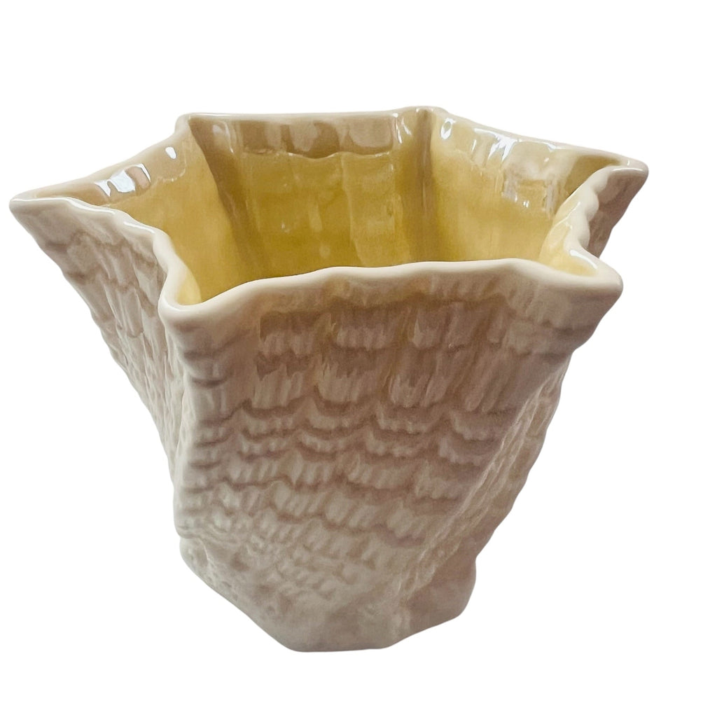 Vintage Belleek Ireland Spiral Limpet Shell Vase
