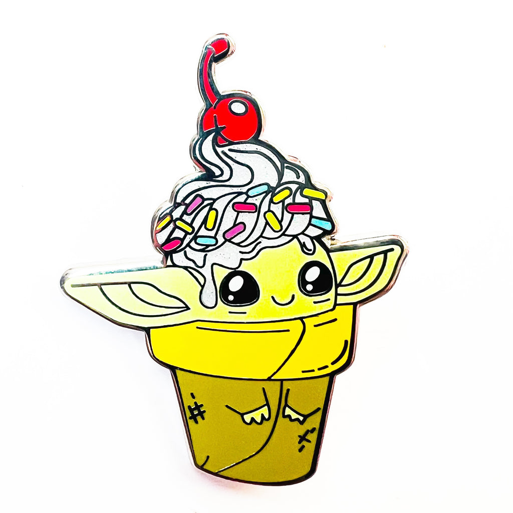 Disney Parks Star Wars Baby Yoda Grogu Ice Cream Cone Sundae Pin