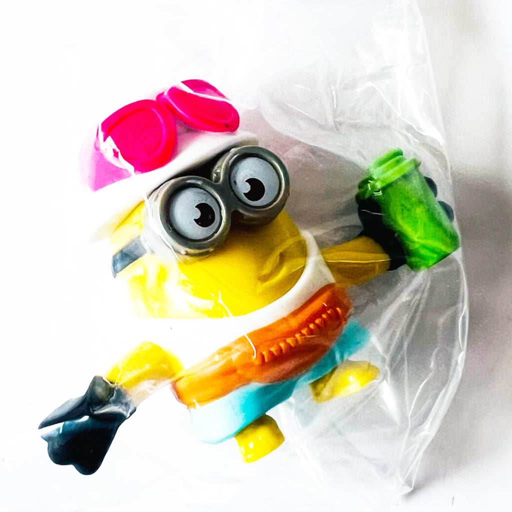 Minion Action Figure Vacation Jerry 2.5" McDonald's Despicable Me Rise of Gru