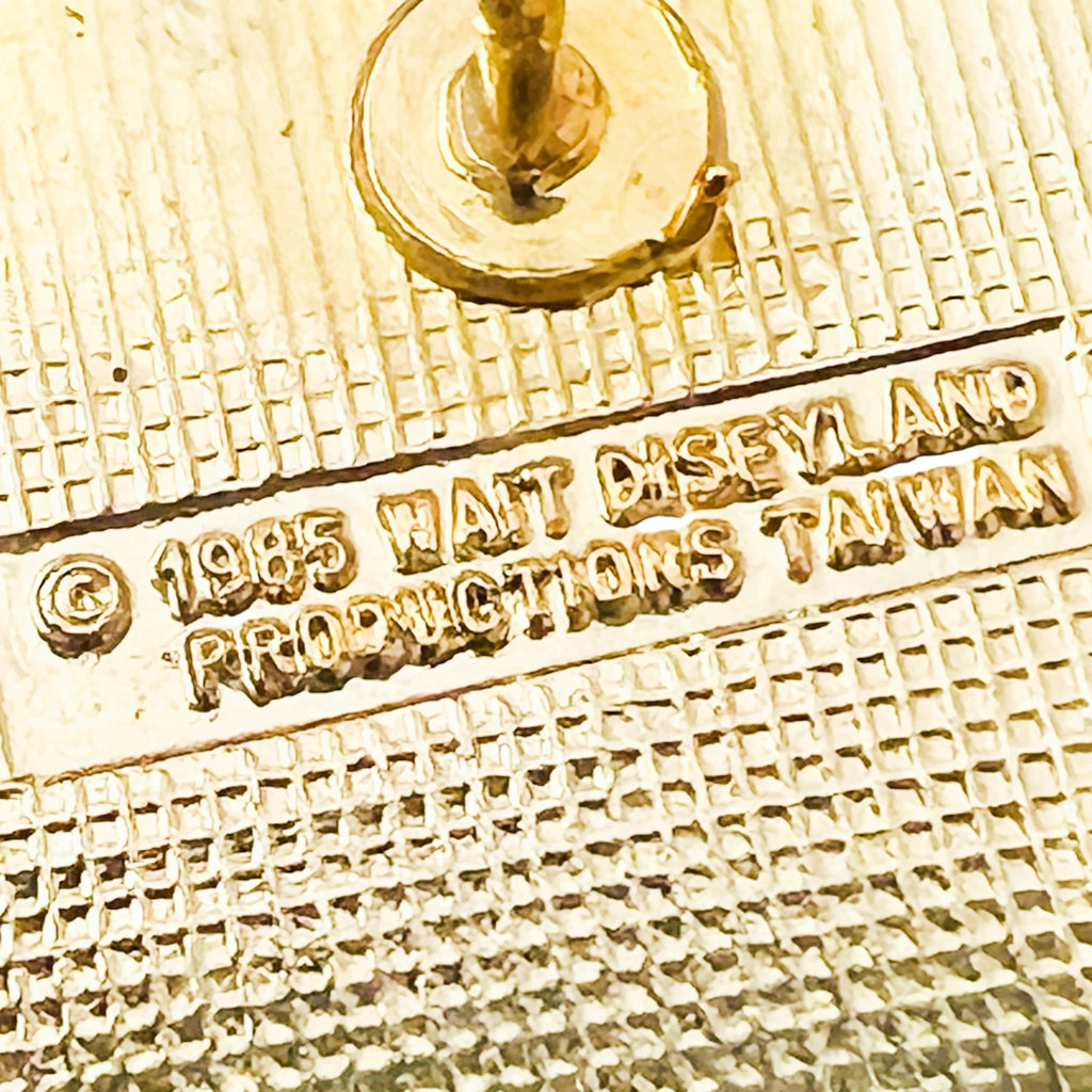 Vintage 1985 Walt Disneyland Productions Donald Duck Hot Air Balloon Pin