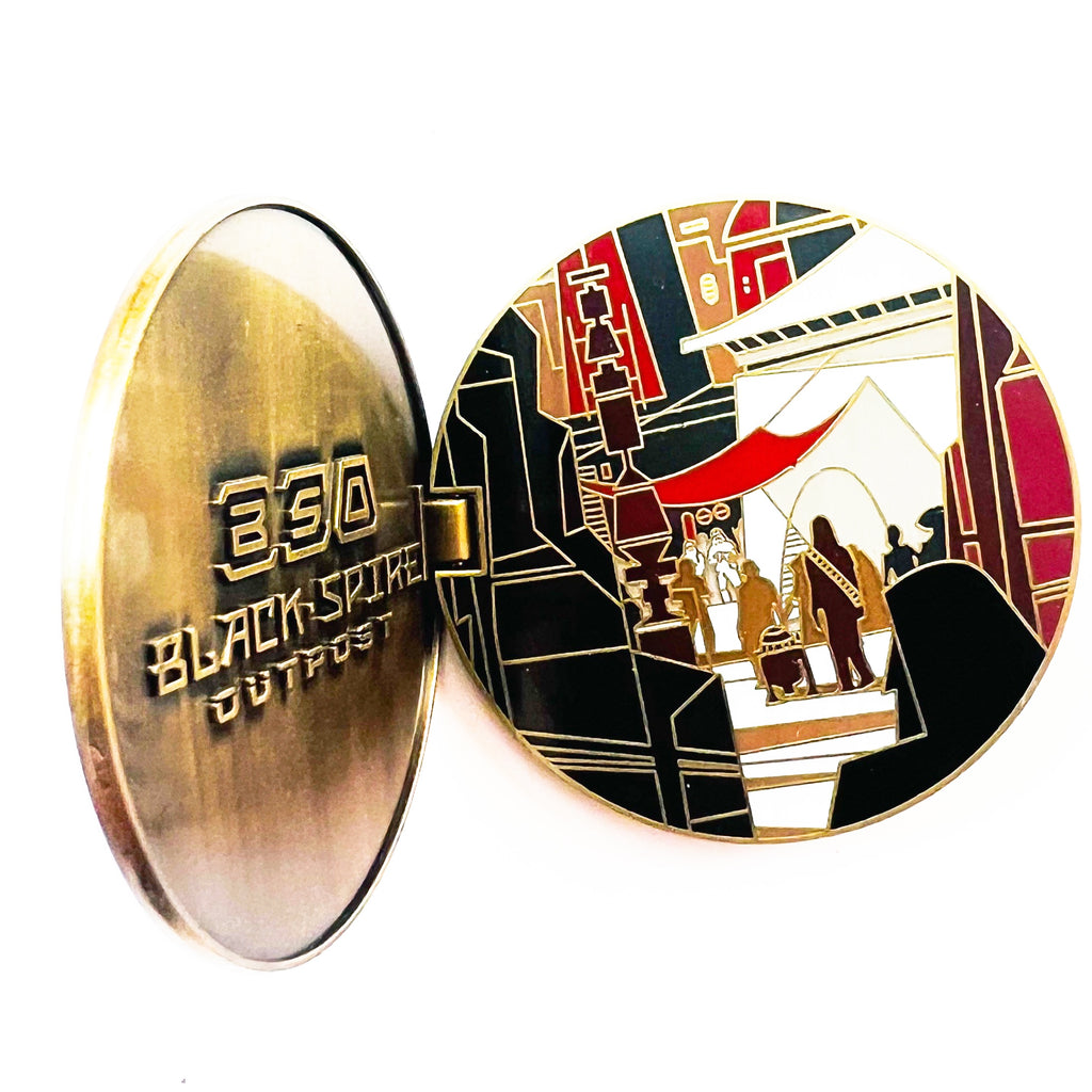 Disney Star Wars Galaxy Edge Black Spire Outpost R2-D2 Chewbacca Hinged Pin