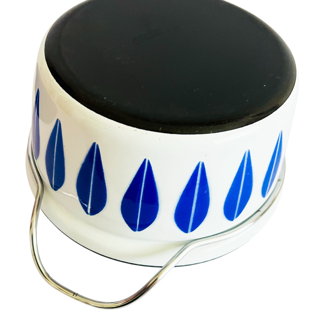 Cathrineholm Midcentury Cobalt Blue Lotus Dutch Oven Pot with Lid