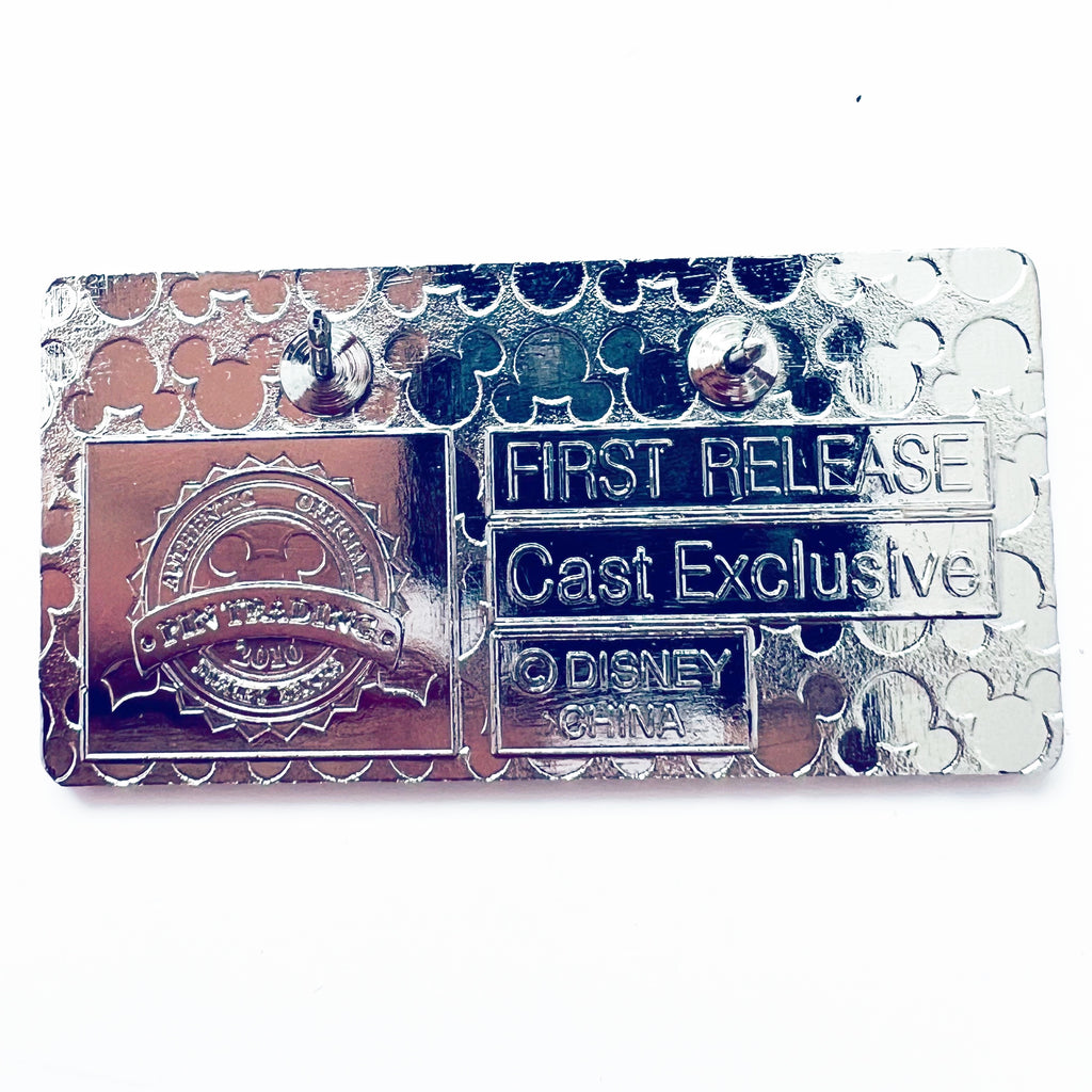 Disney Walt Disney World Florida Cast Member License Plate 2010 First Release Pin