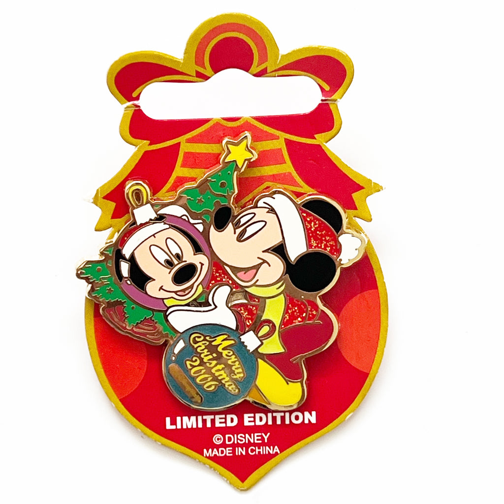Disney Merry Christmas 2006 Character Ornament Collection Mickey Mouse LE 3000 Pin