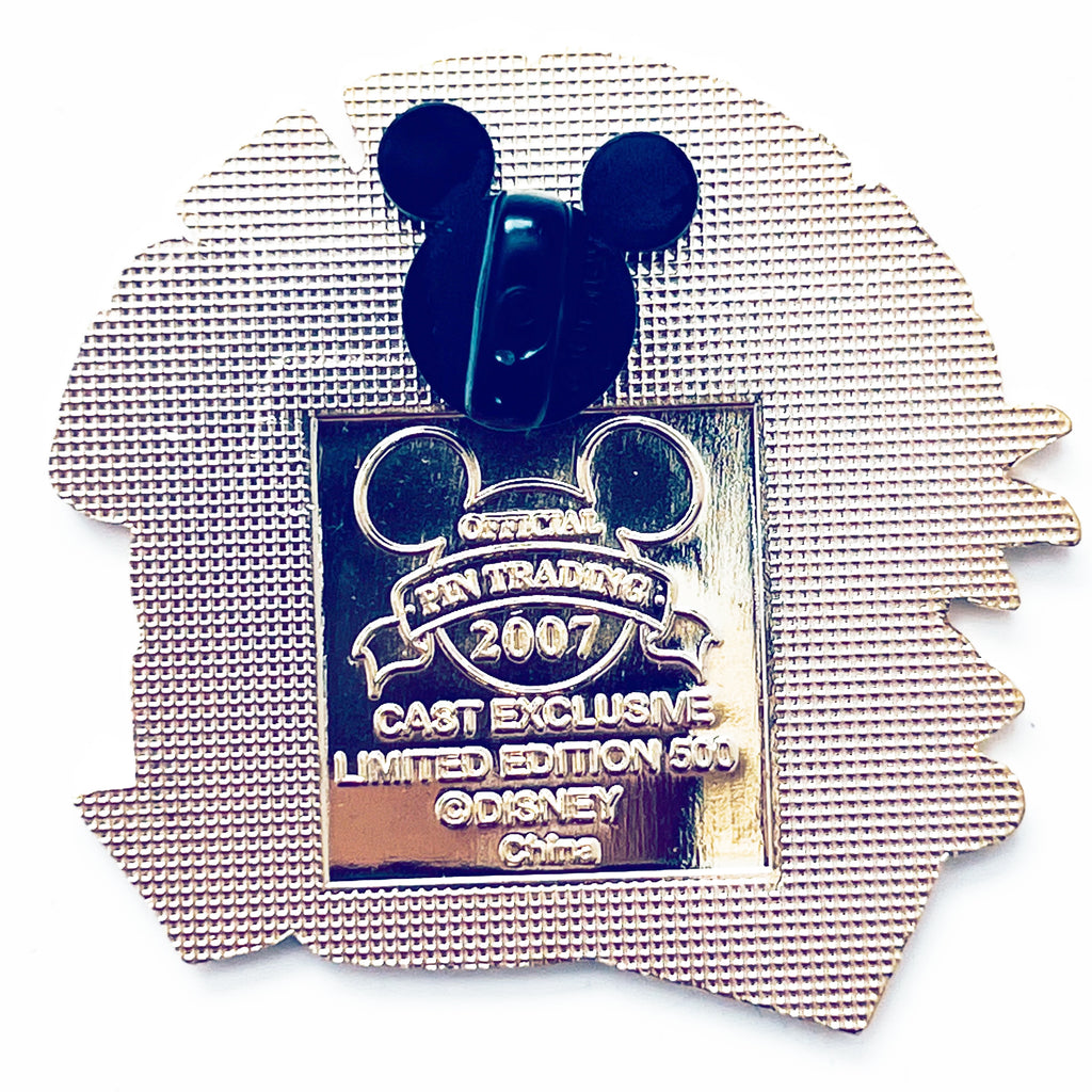 Disney Sunshine Plaza Cast Exclusive Greetings from California Limited Edition 500 Pin