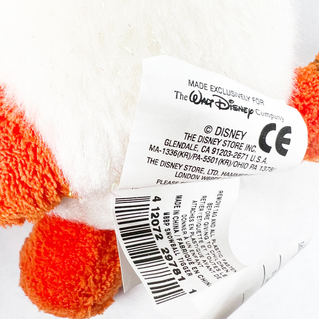 Disney Store Tigger Snowball Snowman Christmas Winnie the Pooh Plush