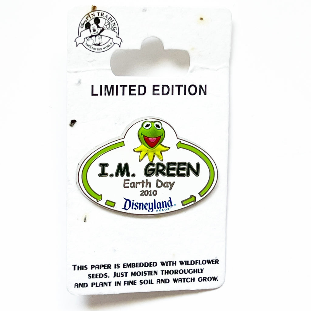 Disney WDE Cast Member 2010 Earth Day Kermit The Frog Muppets LE 1500 Pin