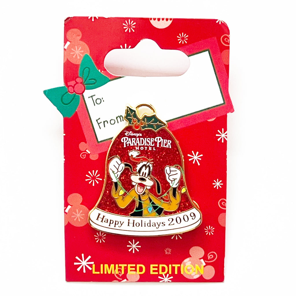 Disney Happy Holidays 2009 Paradise Pier Hotel Goofy LE 1000 Pin