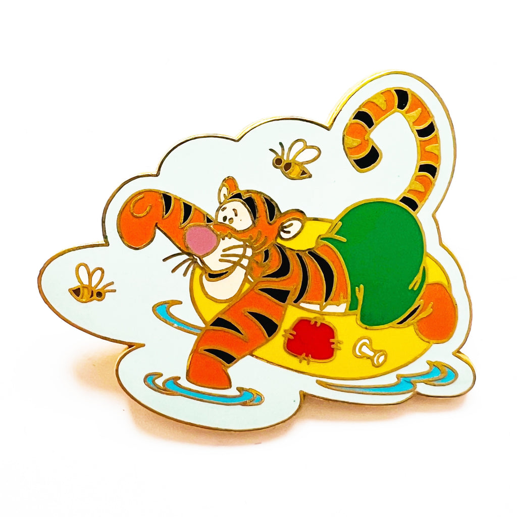 Disney Tigger Inner Tube Series Winnie the Pooh Bees On Card Pin
