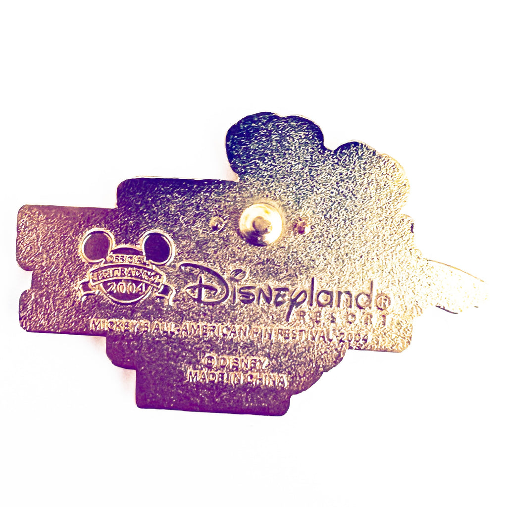 Disney Mickey's All American Pin Festival Summer Games 2004 Pin