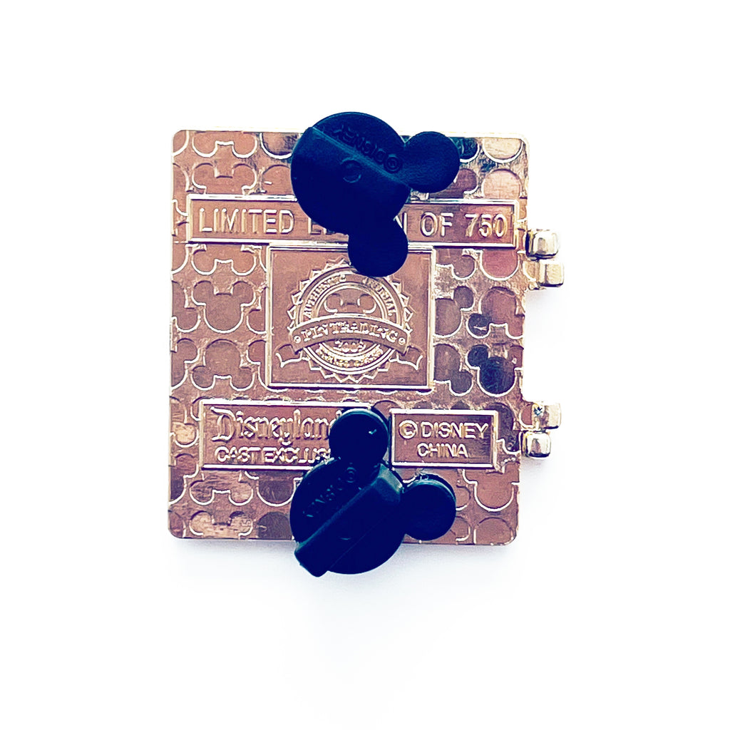 Disney Stained Glass Cast Exclusive Attractions Collection Matterhorn Limited Edition 750 Pin