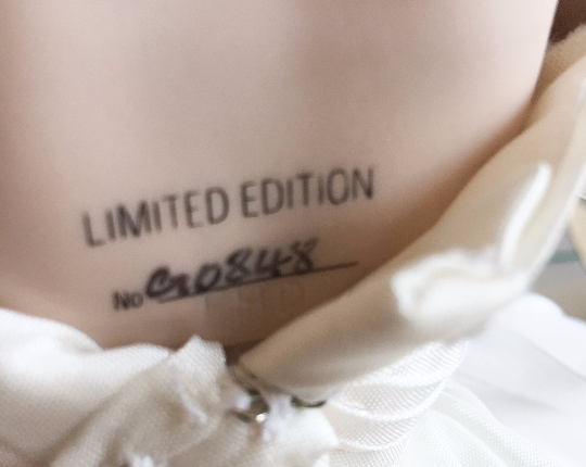 Vintage Franklin Mint Jacqueline Bouvier and John F. Kennedy Bride and Groom Porcelain Heirloom Dolls