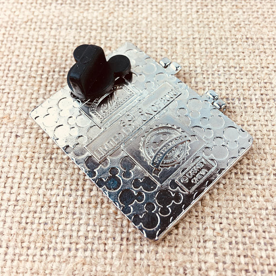 Disney Pin Marquee Hinged Passport Hollywood Studios Walt Disney World Donald Duck Limited Edition