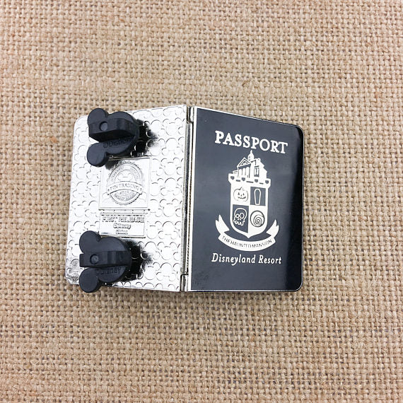Disney Pin DLR Disneyland Resort Passport Jack Skellington Silver Metal Hinged