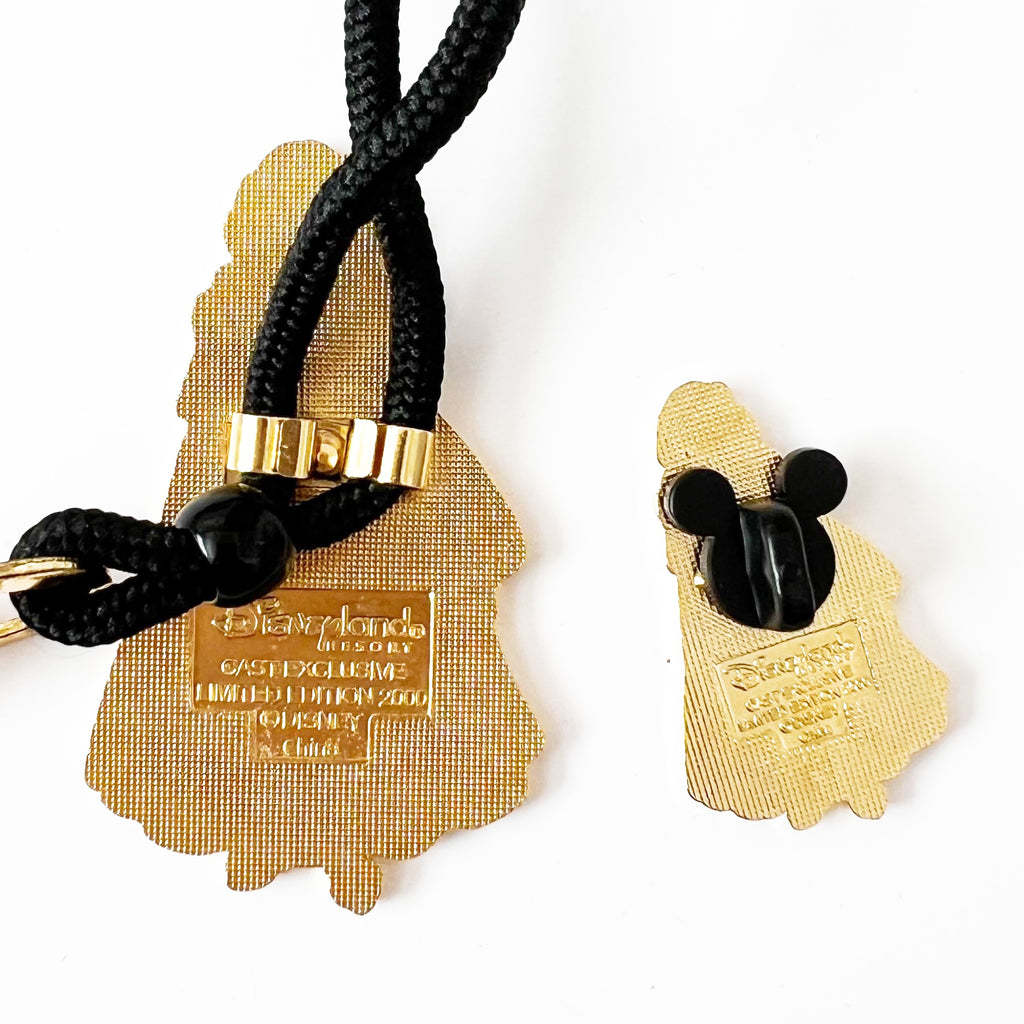 Disneyland Cast Member Snow White Lanyard + Pin Set