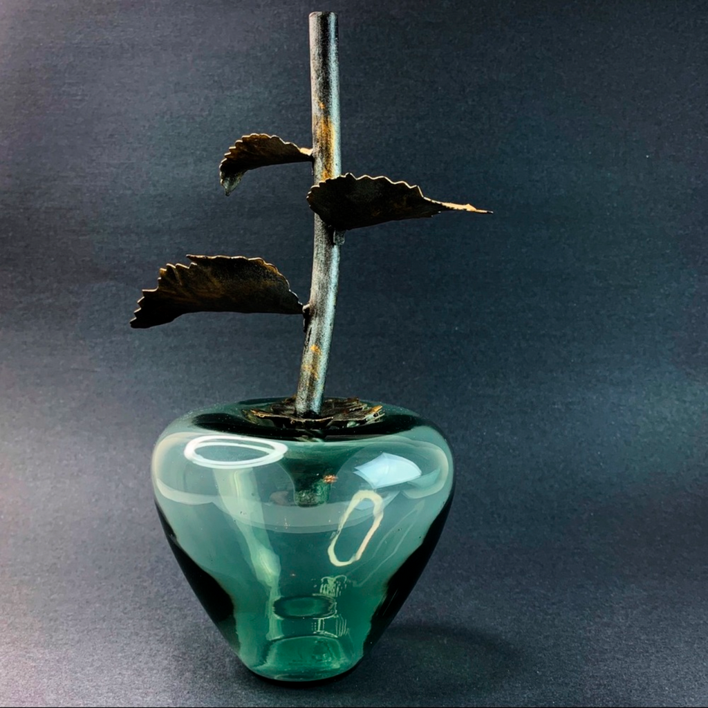 Vintage Apple Art Glass Handblown Metal Stem Leaves