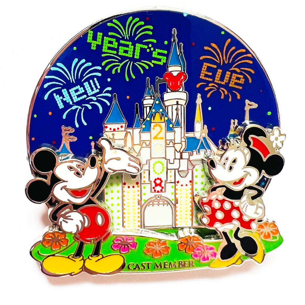 Disney Cast Member New Year’s Eve Mickey & Minnie Le 750 Pin