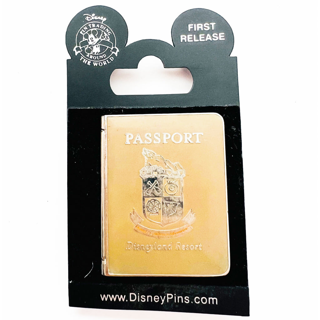Disney DLR Goofy Passport First Release Hinged Pin