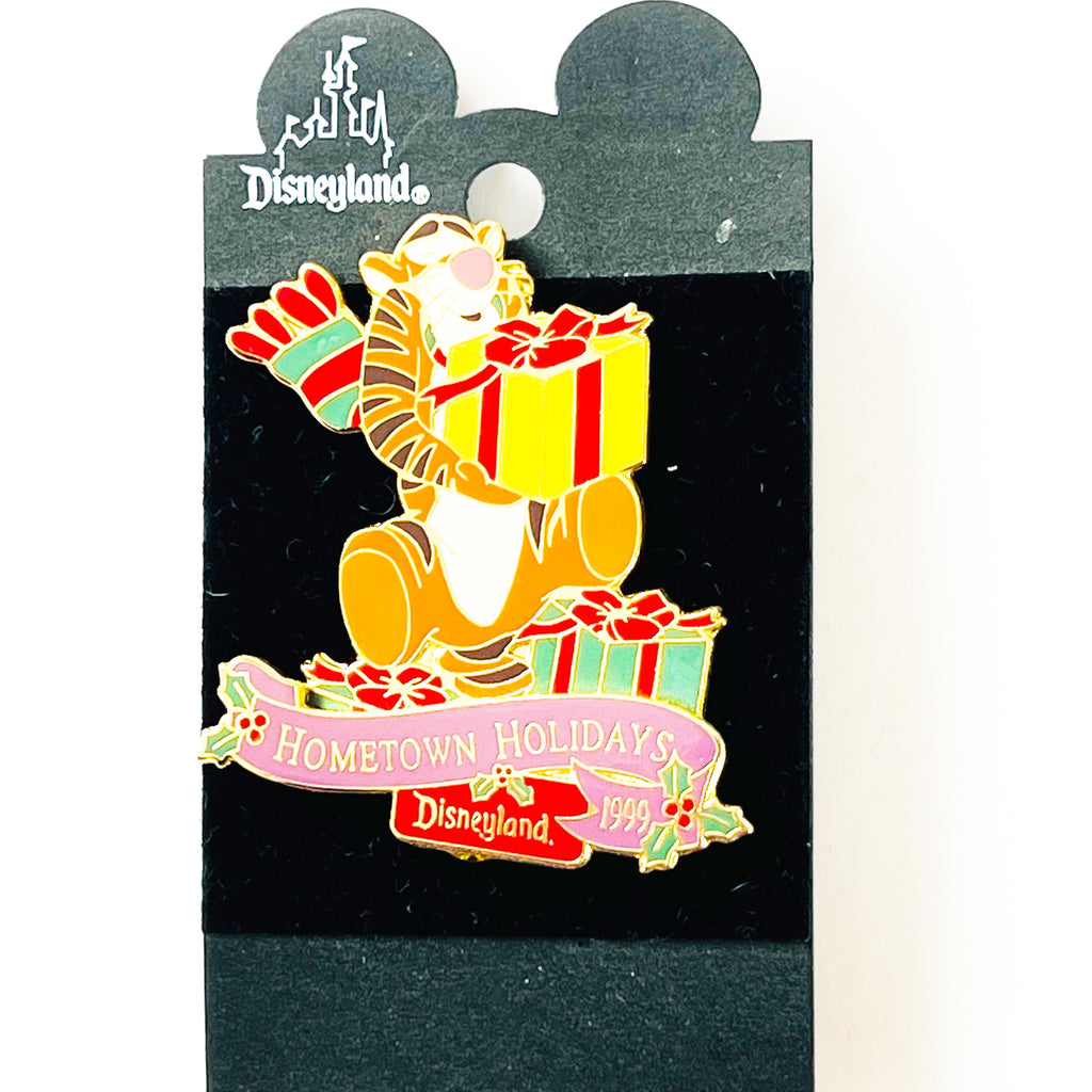 Disney DLR Tigger Hometown Holidays 1999 Limited Edition 2400 Pin
