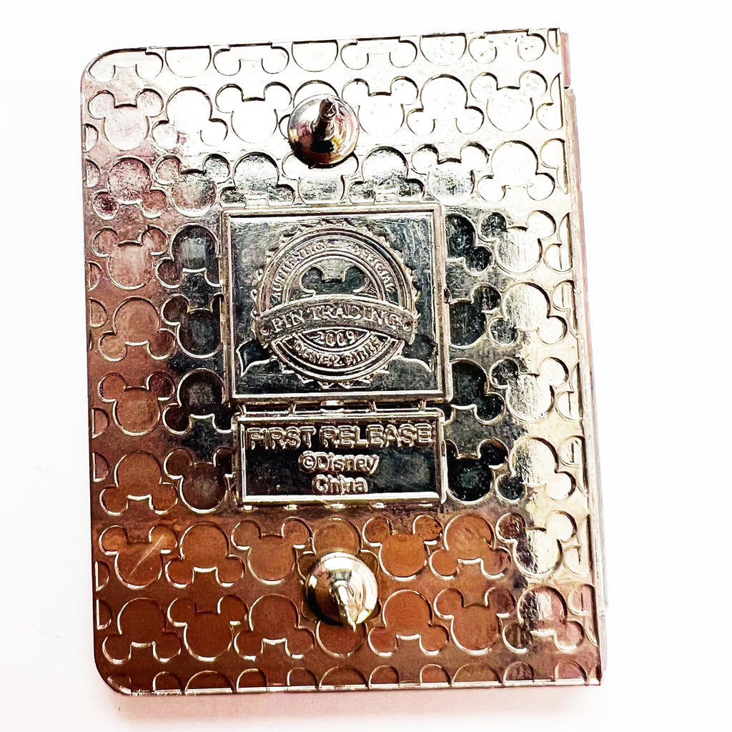 Disney DLR Goofy Passport First Release Hinged Pin